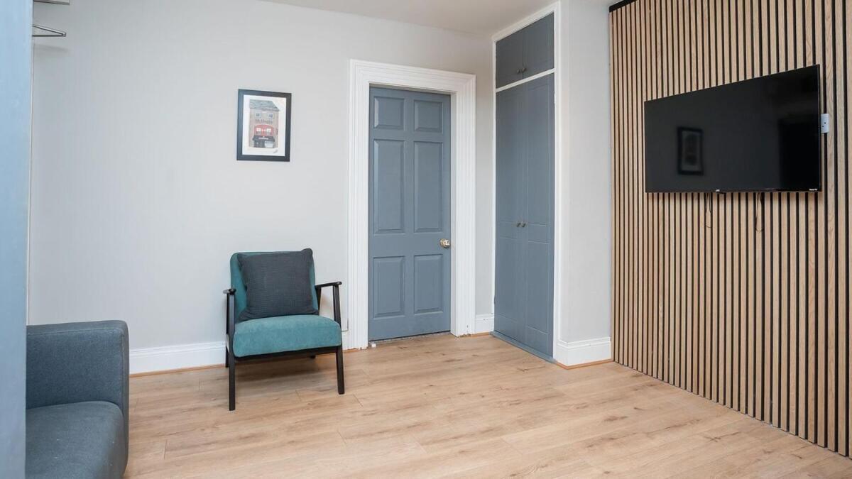 Apartment 1 Bdr At Queens Uni By Breaks Belfast